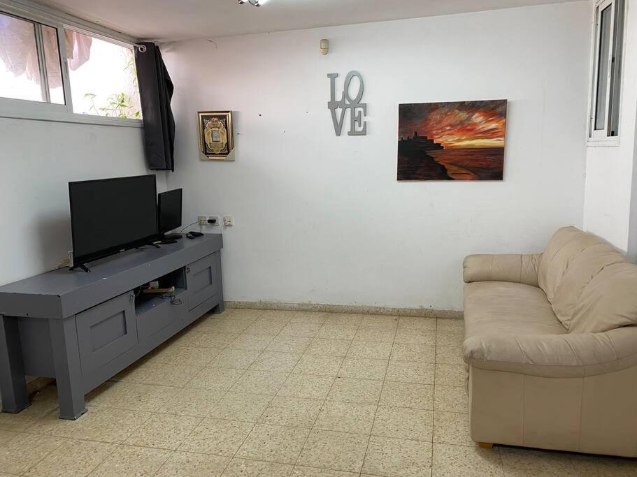 Sima Place Petach Tikva Exterior photo