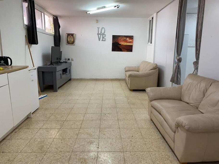 Sima Place Petach Tikva Exterior photo